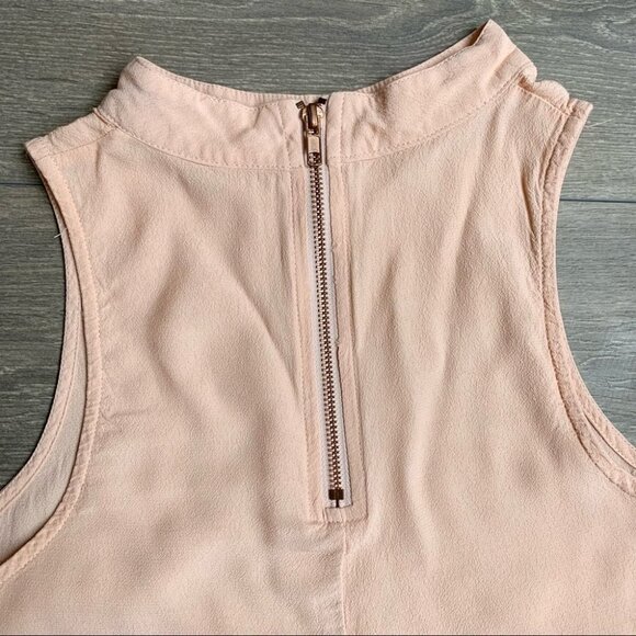 Revolve MINK PINK Women’s Mock Neck Tank Top Blouse Crepe Half Zip Pink Size M - Picture 12 of 15
